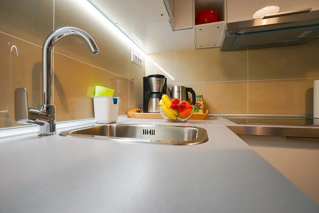 Destino City Apartments 0*, Задар